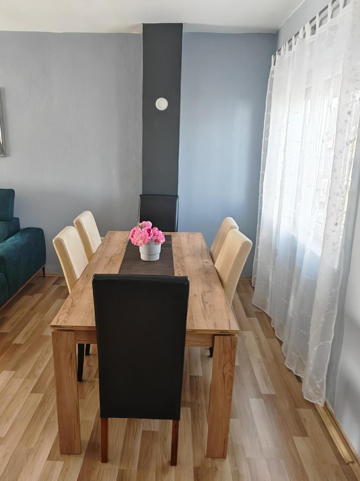Holiday House "Villa Flora" Szybenik Zewnętrze zdjęcie
