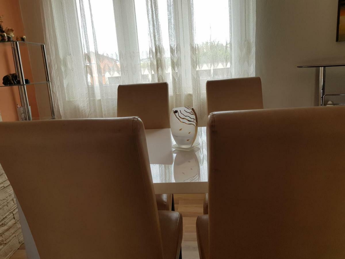 Holiday House "Villa Flora" Szybenik Zewnętrze zdjęcie