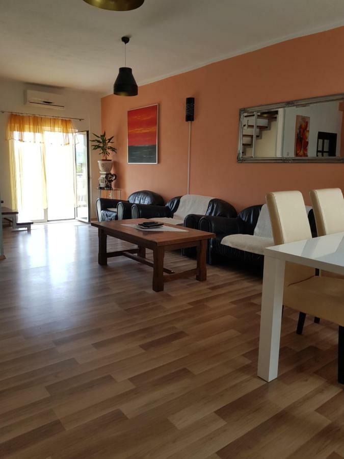 Holiday House "Villa Flora" Szybenik Zewnętrze zdjęcie