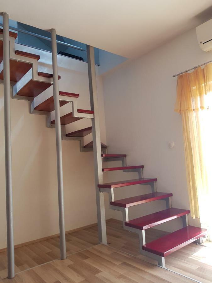 Holiday House "Villa Flora" Szybenik Zewnętrze zdjęcie