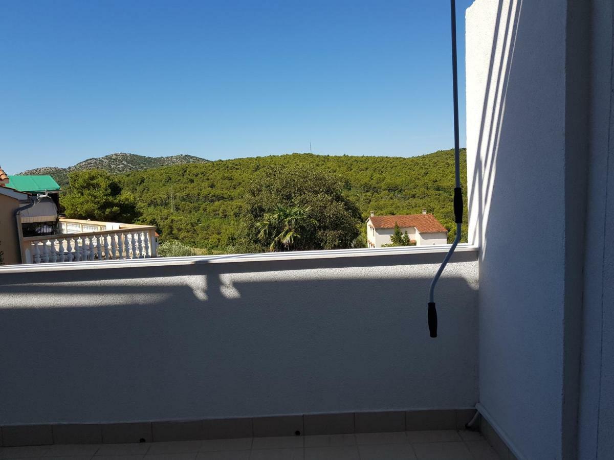 Holiday House "Villa Flora" Szybenik Zewnętrze zdjęcie